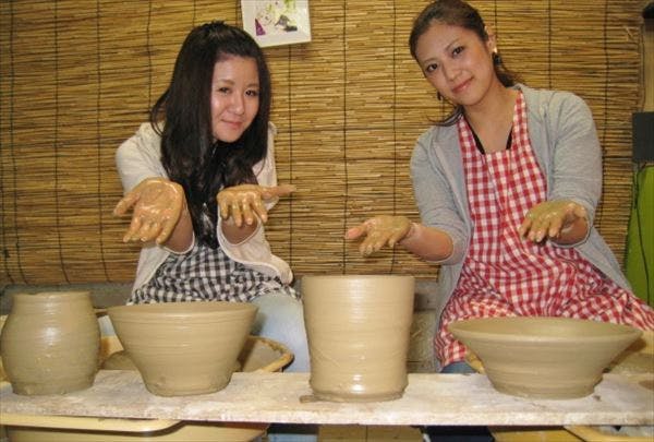 まるまつ窯があるのは兵庫県篠山市。日本六古窯の1つ、丹波焼の陶芸教室です。