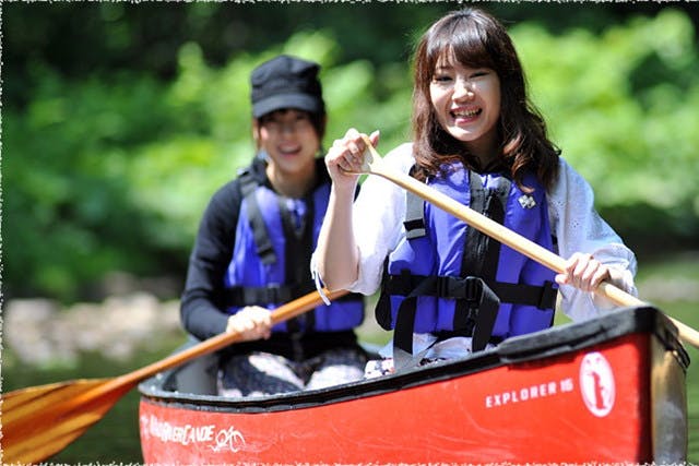 アミューズスポーツのカヌーツアーは、北海道の美味しい空気と自然をめいいっぱい堪能できます。