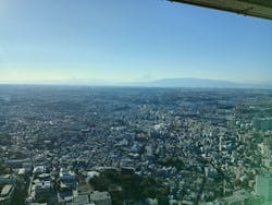 横浜ランドマークタワー 69階展望フロア スカイガーデンに投稿された画像(2025/12/12)