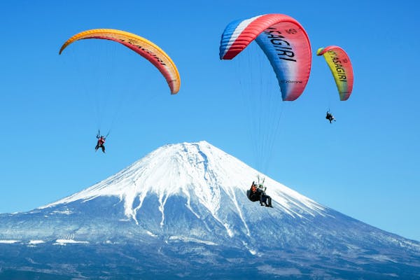 パラグライダー写真が綺麗な専門誌　Cross Country  2019〜セット パラグライダー写真が綺麗な専門誌 Cross Country 2019〜セット