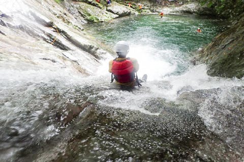 【1日・キャニオニング】奈良天川村キャニオニングツアー