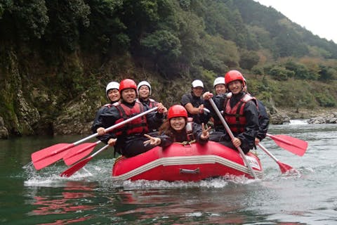 【京都・亀岡・ラフティング】＜学割キャンペーン＞保津川ラフト（半日・午前コース）