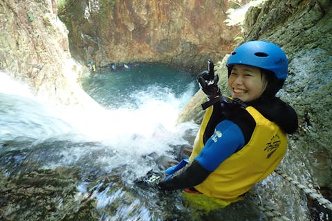 【群馬・みなかみ・キャニオニング】大迫力の川下りを体験！フォックスキャニオニングプラン