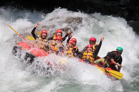 【群馬・みなかみ・ラフティングBBQ】川遊び×食べる楽しさ！みなかみラフティング＆手ぶらBBQセットプラン