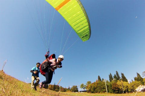 【長野・白馬・パラグライダー】冬でもパラグライダー浮遊体験