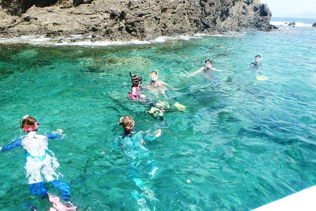 大阪 梅田発 スキンダイビング シュノーケリング ボートで若狭湾沖へ 無人島周辺のクリアな海を楽しもう アソビュー