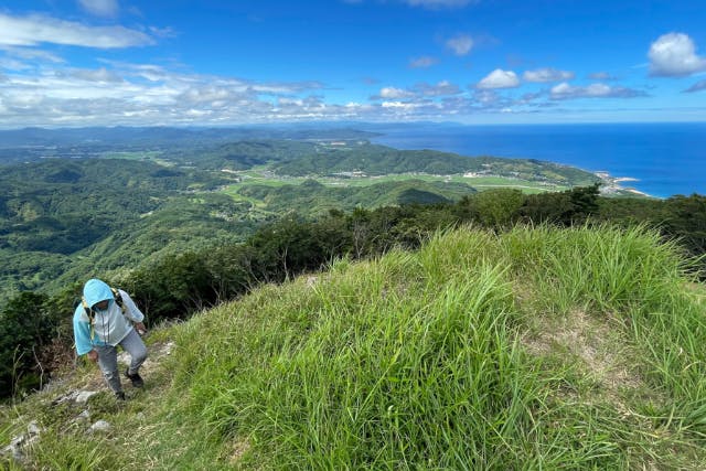 【1日・9時間】うれしい温泉入浴付き・高島トレイル・赤坂山　★写真プレゼント