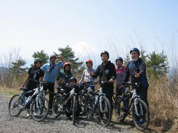 山梨・MTB】初心者OK!河口湖周辺を爽快に、マウンテンバイク体験