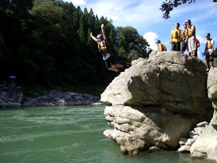 天竜川ラフティングツアー（ランチ・ドリンク・温泉付）