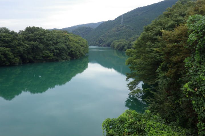 埼玉 秩父 長瀞 カヌー 定番 たまよど湖 探検物語 2人乗りカナディアンカヌー 180分コース アソビュー