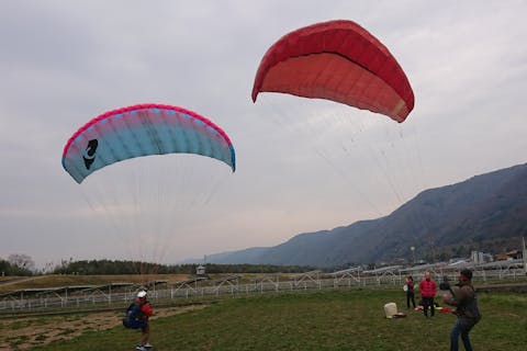 【徳島・三好市・パラグライダー】風を集めてふわっと浮こう！わくわくパラグライダー体験