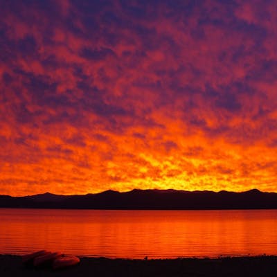 夕方 サンセットツアー 田沢湖 瑠璃色の湖に沈む夕焼けを楽しもう アソビュー 夕方 サンセットツアー 田沢湖 瑠璃色の湖に沈む夕焼けを楽しもう アソビュー