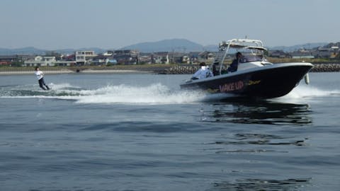 【初心者歓迎】憧れを現実に！まずはウェイクボードの第1歩を踏みだそう！