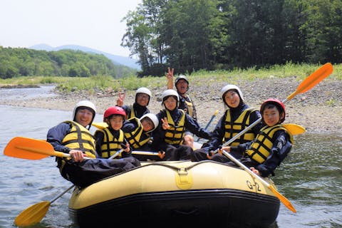 【南富良野・ラフティング】3歳から参加Ok♪ツアー写真のプレゼント付き☆キッズエコラフティング（半日）