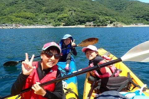 【山口・周防大島・シーカヤック】「世界最大級の二ホンアワサンゴの群生地」周防大島シーカヤックツアー