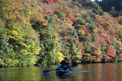 【千葉・カヌー】紅葉×カヤック。亀山湖紅葉カヤックツアー　♪是非1度は見て頂きたい景色です。