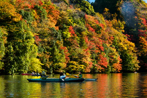 【千葉・カヌー】紅葉×カヤック。亀山湖紅葉カヤックツアー　♪是非1度は見て頂きたい景色です。