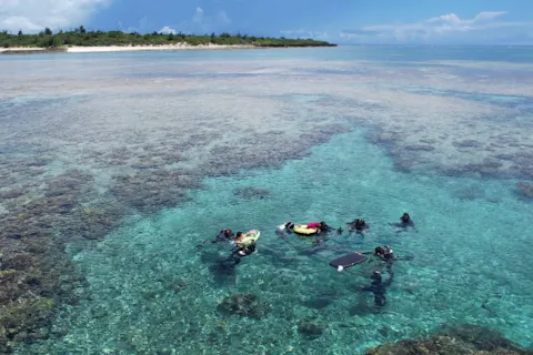 【水納島上陸】本島から15分の楽園！わくわくボートシュノーケリング＆日帰り海水浴ツアー　★乗り物サービス付き＆お得な特典満載＆往復乗船券付★