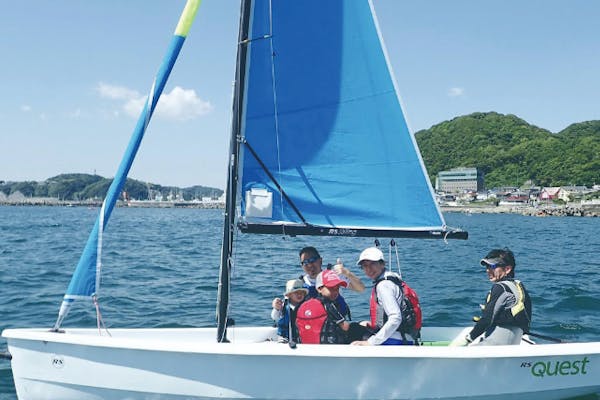 神奈川・葉山・ヨット体験】風を感じながら海を走ろう！半日