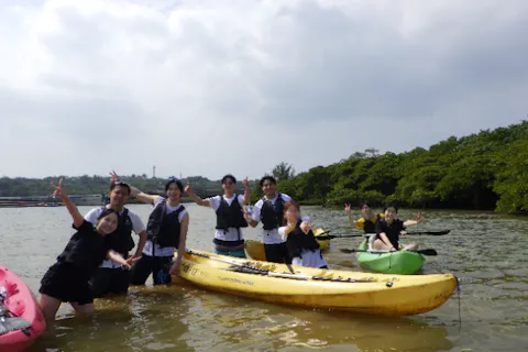 【沖縄・金武町億首川・マングローブカヤック】2歳からOK！沖縄の自然を体感しよう！旅の思い出　写真&動画データプレゼント♪