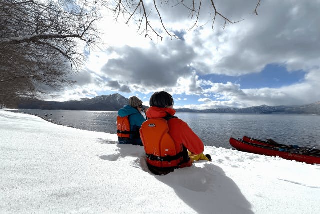 【北海道・支笏湖・カヌー】プライベートウィンターカヌー