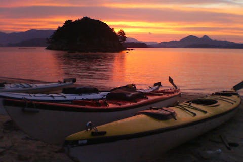 【長崎・佐世保・シーカヤック】 無人島と夕陽が生む絶景！サンセットツアー（貸切）シャワールーム完備！さっぱりしてお帰りいただけます！