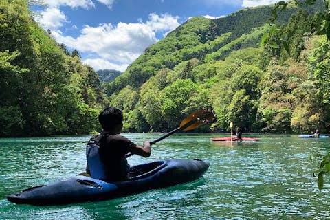 【東京・奥多摩・カヌー・カヤック】基本はバッチリ習得・四季折々の景色を眺めながら、気軽にリフレッシュ！白丸湖半日プラン