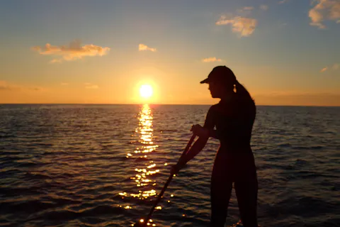 【湘南・逗子・SUP】サンセットSUPクルージング　初心者でも安心して楽しめて女性やカップルに大人気！綺麗な景色とSUPを楽しんでください！!