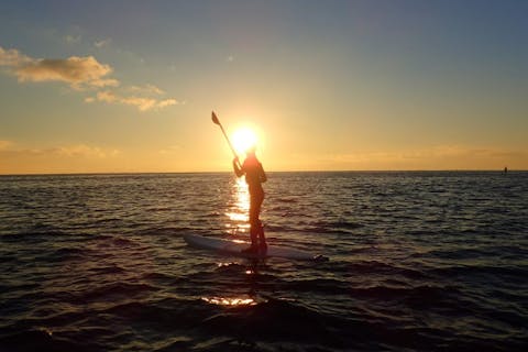 【湘南・逗子・SUP】サンセットSUPクルージング　初心者でも安心して楽しめて女性やカップルに大人気！綺麗な景色とSUPを楽しんでください！!