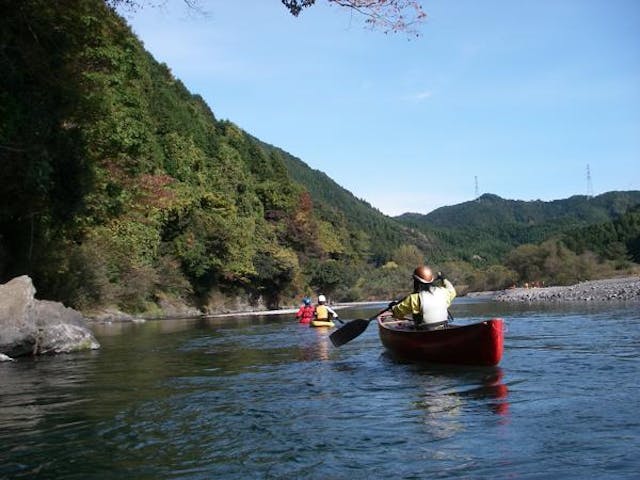 栃木 那珂川 カヌー 2人乗りカヌーで 清流 那珂川をのんびり川下り アソビュー