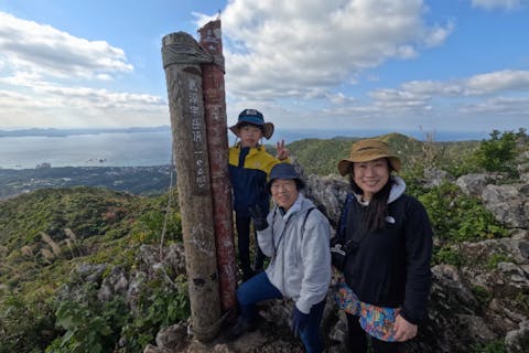 ＜1組限定貸切＞【沖縄本島・名護・ハイキング】亜熱帯の山々で360度パノラマ登山&キックボードのダウンヒル体験（約2時間・写真&動画プレゼント）
