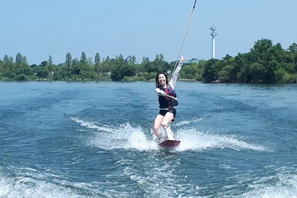 滋賀・琵琶湖・ウェイクボード】初めての方限定！まずはやってみよう