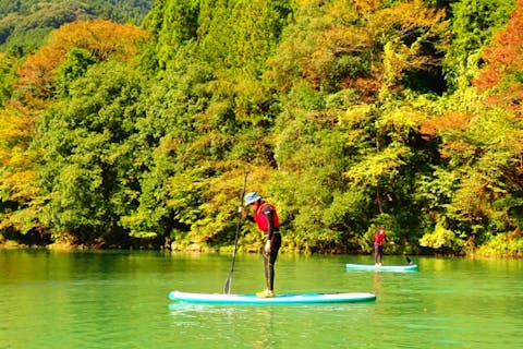 【埼玉/長瀞】玉淀湖レンタルSUP◆小学3年生～駅から徒歩3分！レンタルで気軽にSUP体験！おだやかな湖でのんびり自由に水上散歩☆
