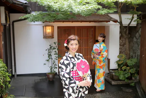 【京都・清水寺】清水寺まで徒歩3分、レンタル着物四季さくら