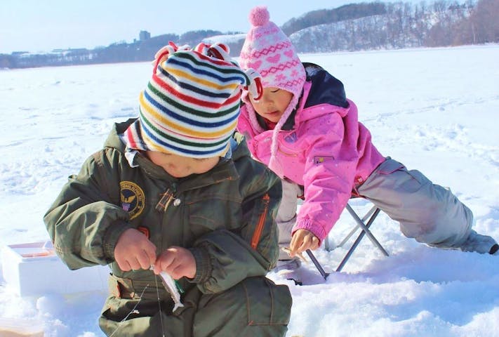 アツアツ天ぷら付き 網走湖 ワカサギ釣り体験 アソビュー