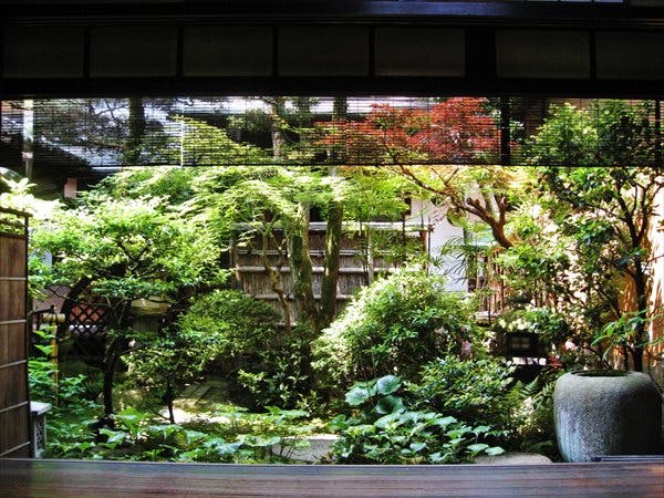 西陣暮らしの美術館 冨田屋（とんだや）は、京都で「町家でくらし」の体験を行っています。