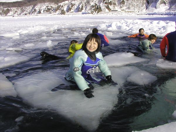 【1日】流氷ウォーク＆フレペの滝散策！冬の知床自然体験プラン