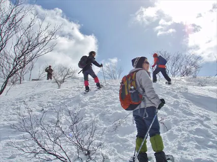 滋賀県 スノーシュー スノートレッキングの遊び体験 日本最大の体験 遊び予約サイト アソビュー