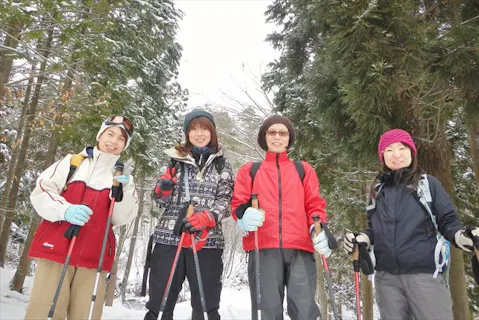 滋賀県 スノーシュー スノートレッキングの遊び体験 日本最大の体験 遊び予約サイト アソビュー