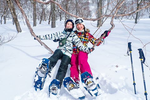 【群馬・みなかみ・スノーシュー】気軽な半日プラン！銀世界でたっぷり雪遊び・ソリで滑ったり・自然観察も！小学生から参加OK