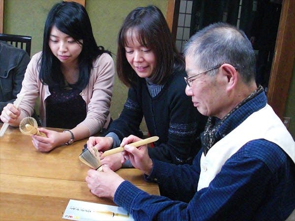 翠華園 谷村弥三郎で、伝統の技を体感してください。