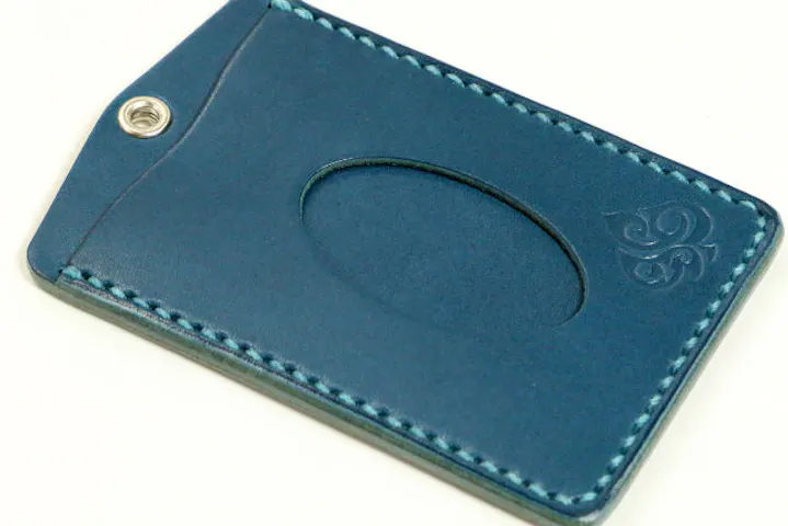 愛知 レザークラフト体験 パスケース Icカードや定期券入れに最適なレザーアイテムを作ろう アソビュー