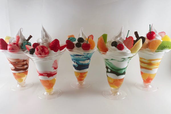 デラックスパフェ】東京・池袋・スイーツサンプル作り（アソビュー限定