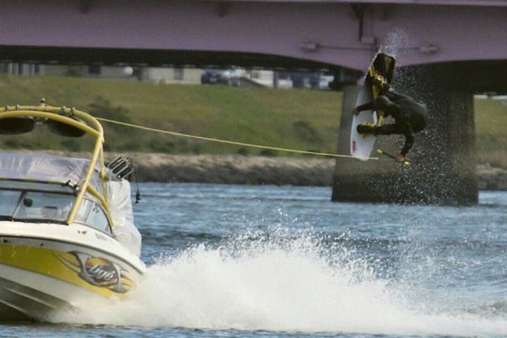 CIRCLE WINS（サークル ウィンズ）