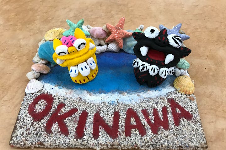 沖縄 しっくいシーサー絵付け 国際通りすぐの場所で楽しく体験 アソビュー