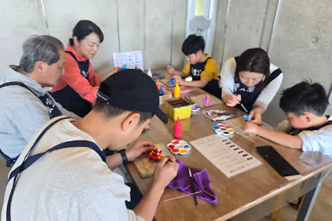 【沖縄・北部・シーサー作り】お子さま人気ナンバーワンの漆喰シーサー絵付け体験