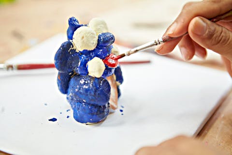 【沖縄・北部・シーサー作り】お子さま人気ナンバーワンの漆喰シーサー絵付け体験