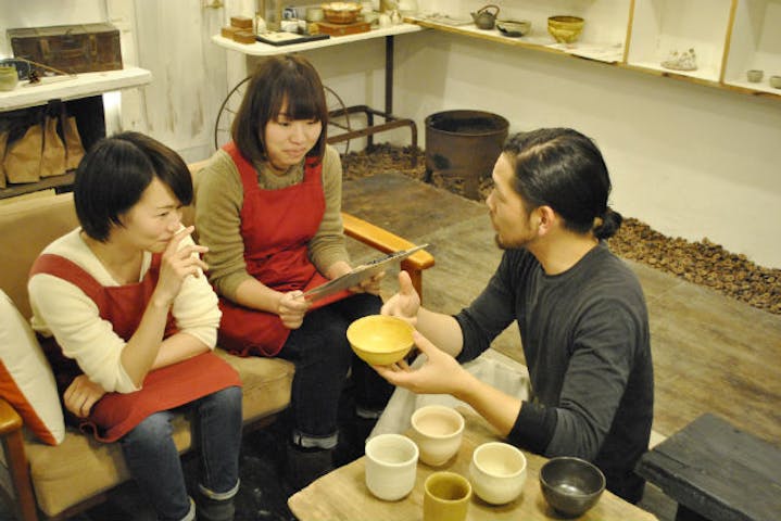 千葉駅北口から徒歩約8分 電動ろくろ 陶芸体験をオシャレな隠れ家カフェで アソビュー