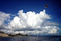 約40m上空から、沖縄の美しい海を一望！海鳥になった気分を味わってください。