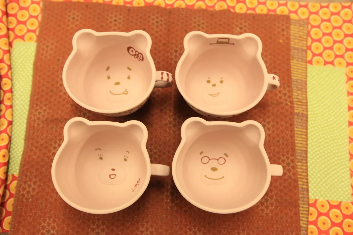 梅田・絵付け】クマさん・ネコさんマグカップの絵付け陶芸体験☆お一